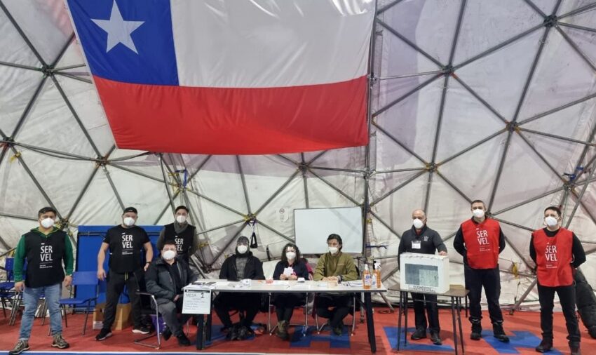  Ya comenzó la votación en Chile a favor o en contra de la nueva Constitución