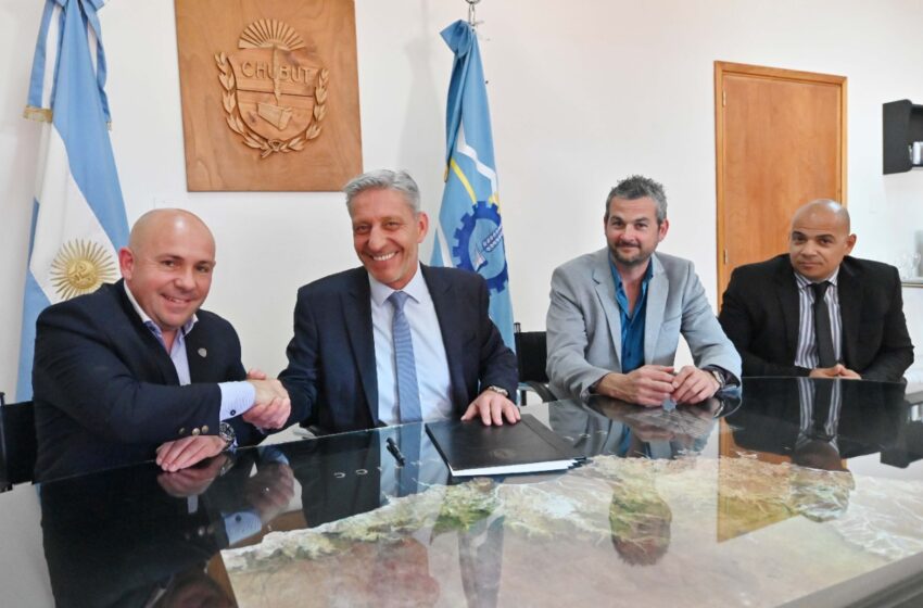  Puerto Madryn: Arcioni firmó un acuerdo con el Municipio para la construcción de reservorios de agua